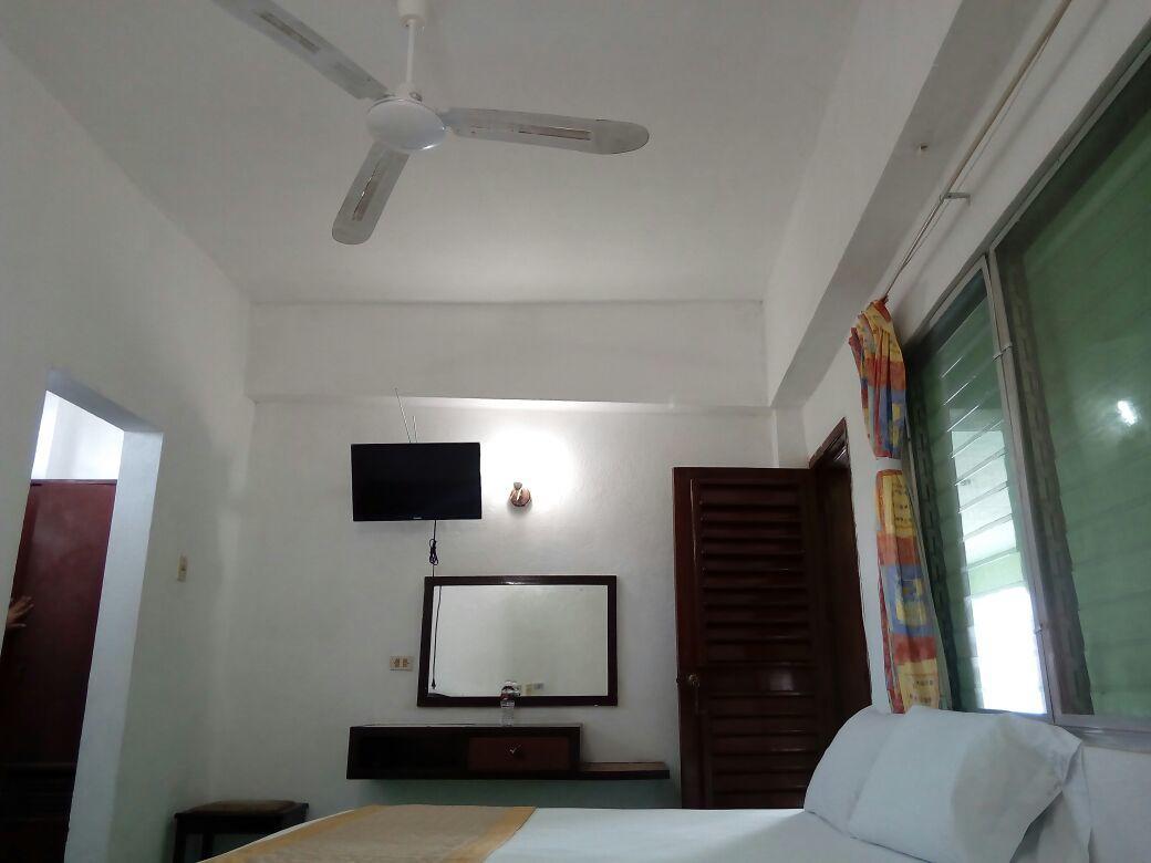 Paris Hotel Merida Luaran gambar